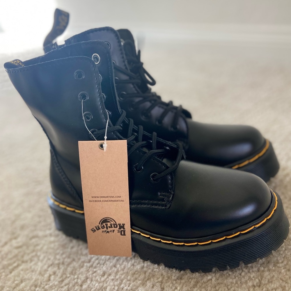 Dr. Martens Jadon 8-Eye Boot in Black